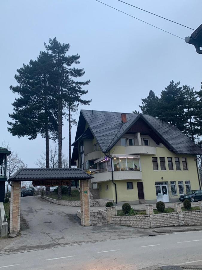 Restoran&Motel And Apartmants Lovacka Prica Tesanj Exterior foto